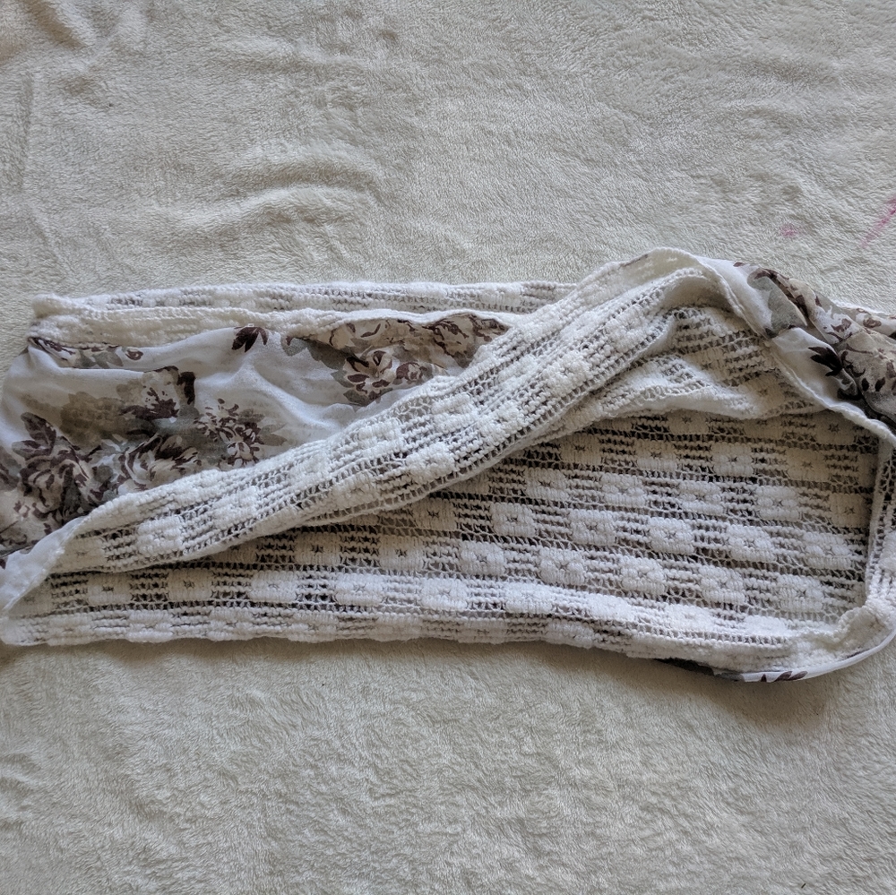 Cream Flowered Infinity Scarf - Picture 5 of 5